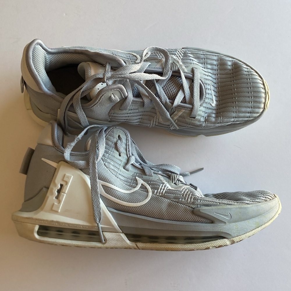 Nike LeBron witness 6 grey white mens 10 used - Picture 2 of 7